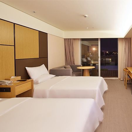 Ji Hotel Shanghai Hongqiao Airport Huqingping Highway Buitenkant foto