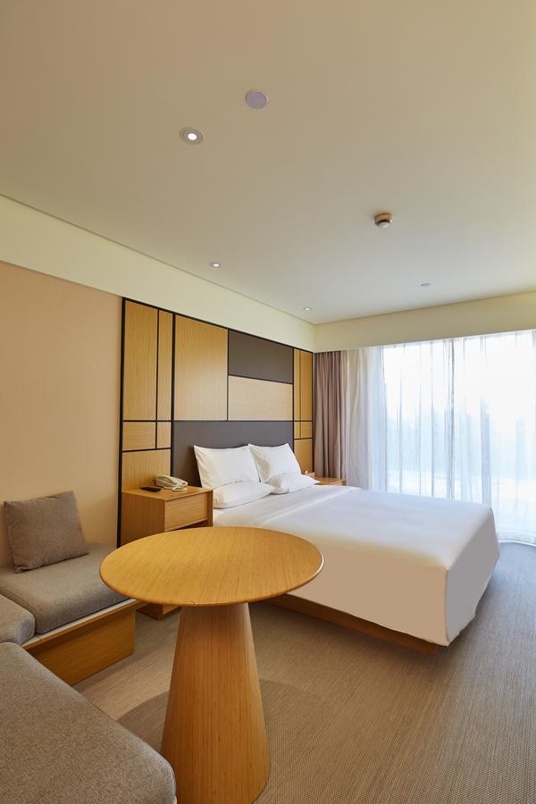 Ji Hotel Shanghai Hongqiao Airport Huqingping Highway Buitenkant foto
