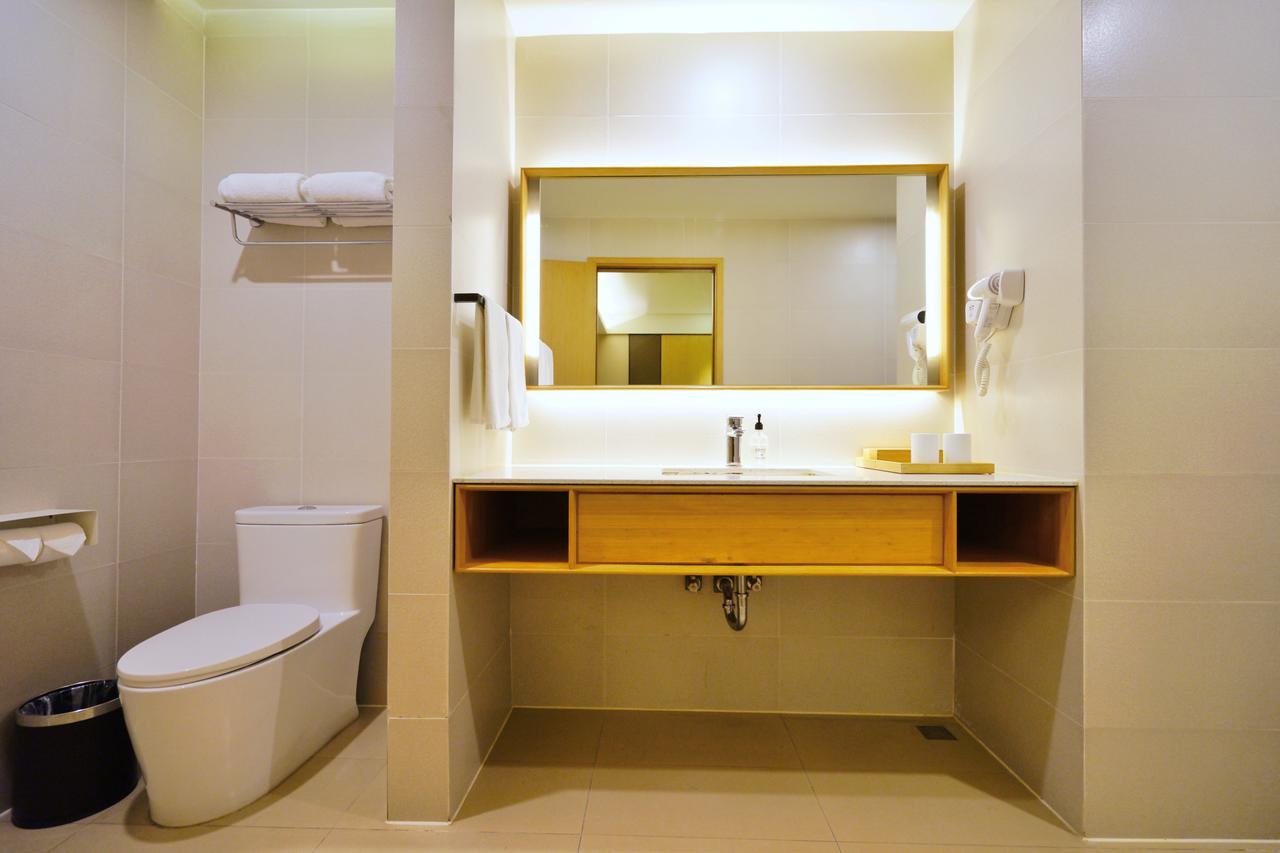 Ji Hotel Shanghai Hongqiao Airport Huqingping Highway Buitenkant foto